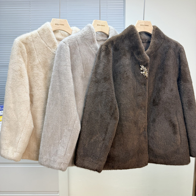 
Mom's autumn and winter imitation mink fur coat new middle-aged and elderly women's loose thickened fur one-piece top