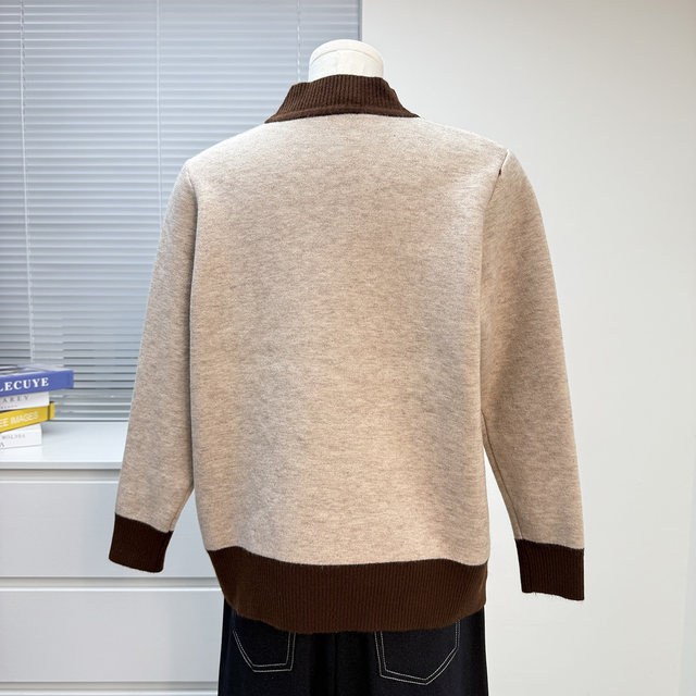 
Mother's clothing autumn and winter 2025 new sweater middle-aged and elderly women's one-piece velvet thickened loose tops plus velvet bottoming shirt