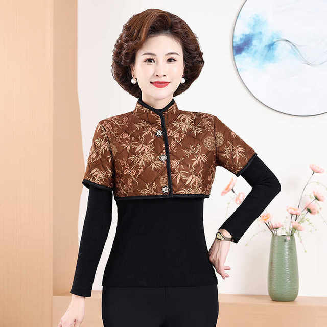 Middle-aged and elderly women sleeping with vests inside mothers with velvet thickened shoulder pads for autumn and winter, mid-sleeves to keep warm at home vest
