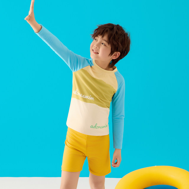 Boys swimsuit suits for long-sleeved children's split swimming trunks contrasting color flat angle sun protection children professional training swimsuit