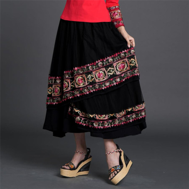 Ethnic style women's clothing, elastic waist skirt, large sway long skirt, spliced ​​retro mid-waist A-shaped slim summer retro pocket