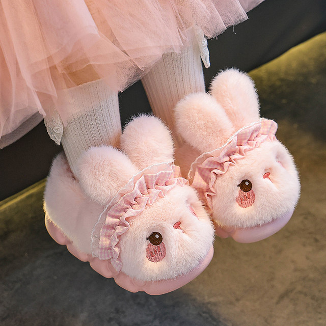 
Children's Cotton Slippers Girls 2025 New Girls Cotton Slippers Furry Home Indoor Baby Girl Furry Slippers Winter Bag Heel