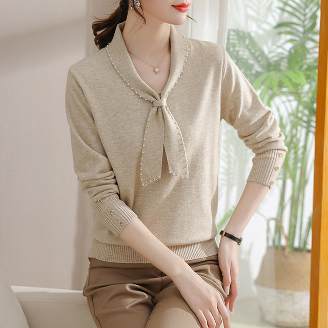Mom's autumn clothes temperament knitted sweater Xi mother-in-law wedding banquet 2025 new shirt middle-aged and elderly spring and autumn fashionable top