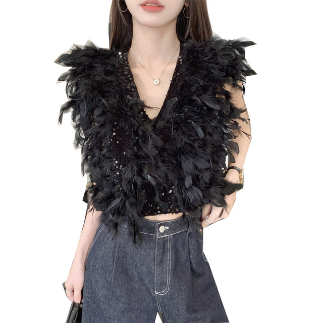 Ostrich-feather vest high-waisted short high-end niche 2025 early spring new versatile sweet fur vest for women