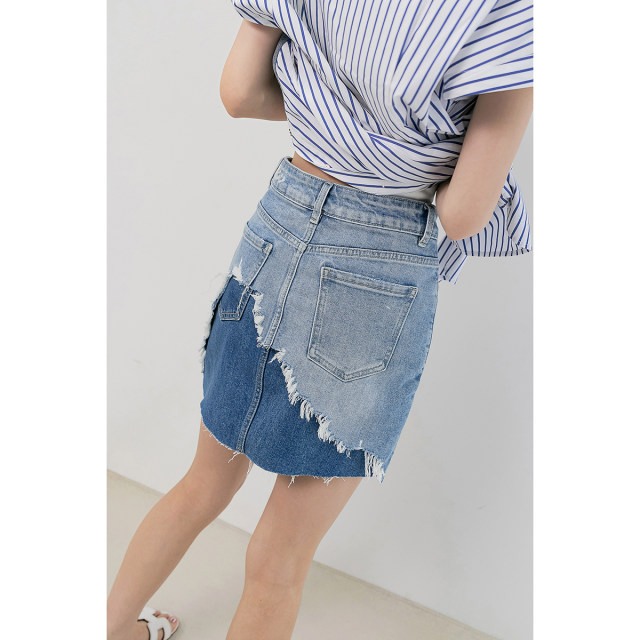 Hot girl style, asymmetric contrasting colors, hip-covered high-waist denim skirt for women, summer 2025 new design short skirt