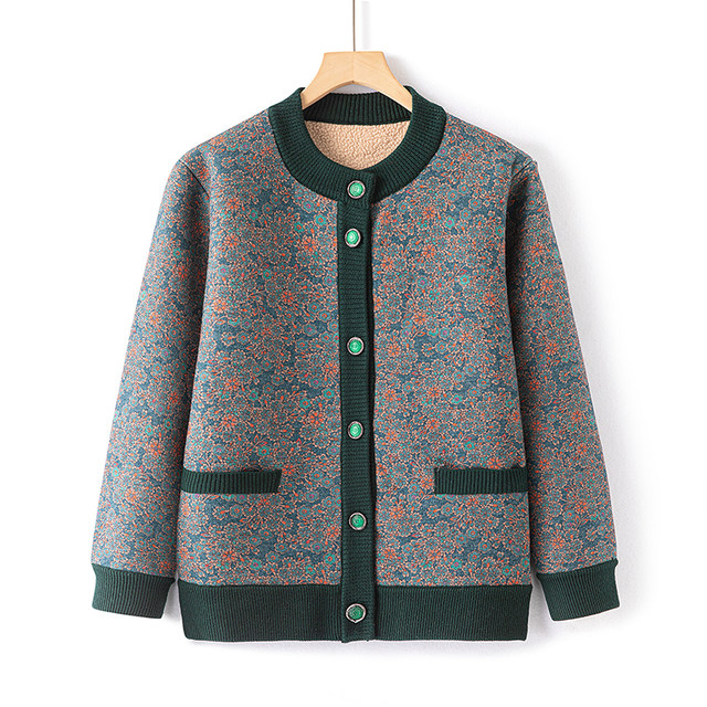 Middle-aged and elderly autumn and winter clothes, old ladies and elderly sweaters, plus velvet thickened mothers' cardigan, warm grandma clothes jacket