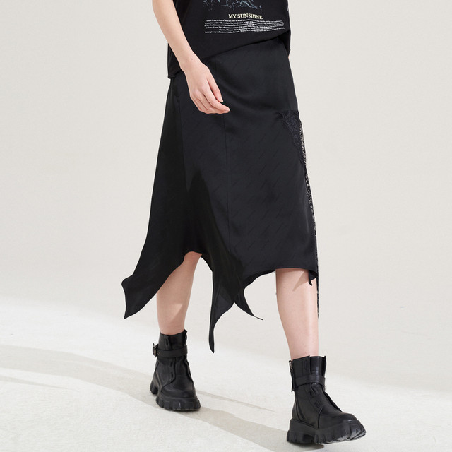 XG Xue Ge Full Print Irregular Skirt 2024 Autumn New Creative Lace Spliced ​​Black Long Skirt for Women