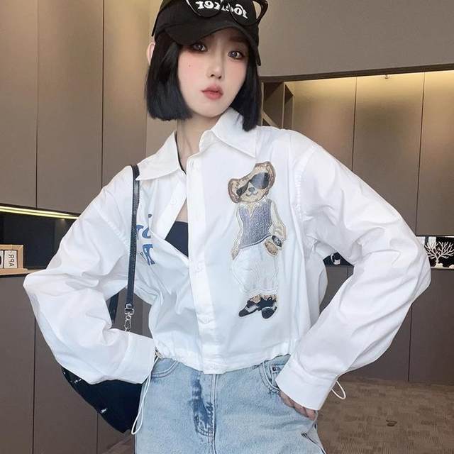 Long-sleeved shirt for women 2025 spring new contrasting color splicing cartoon cartoon letters loose single-breasted lapel top
