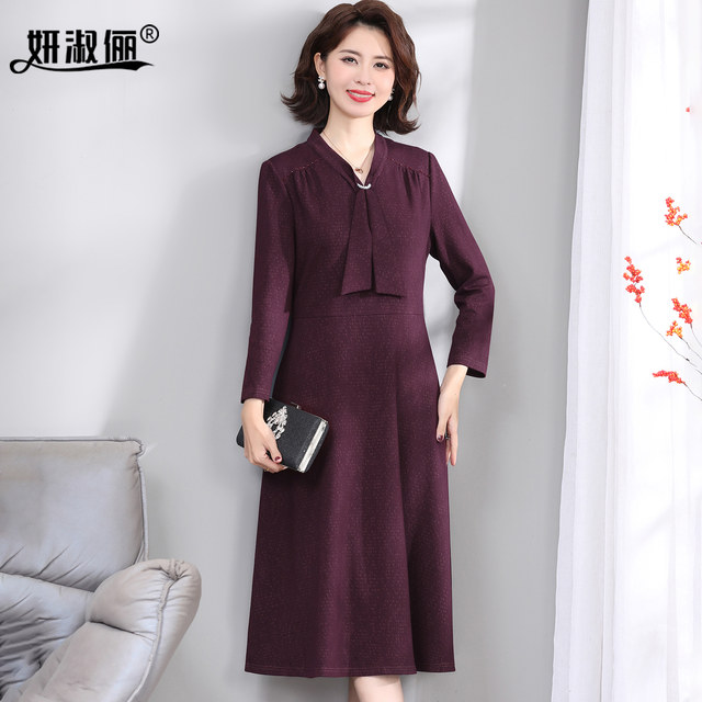
2025 new high-end dress, feminine, light and luxurious, 50-year-old mother autumn and winter wool noble wedding dress