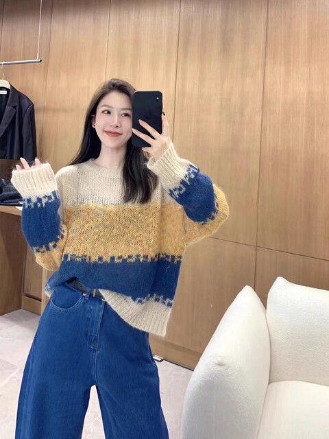 Season clearance~ Contrast color loose mohair sweater for women in autumn round neck Korean sweet lazy knitted sweater