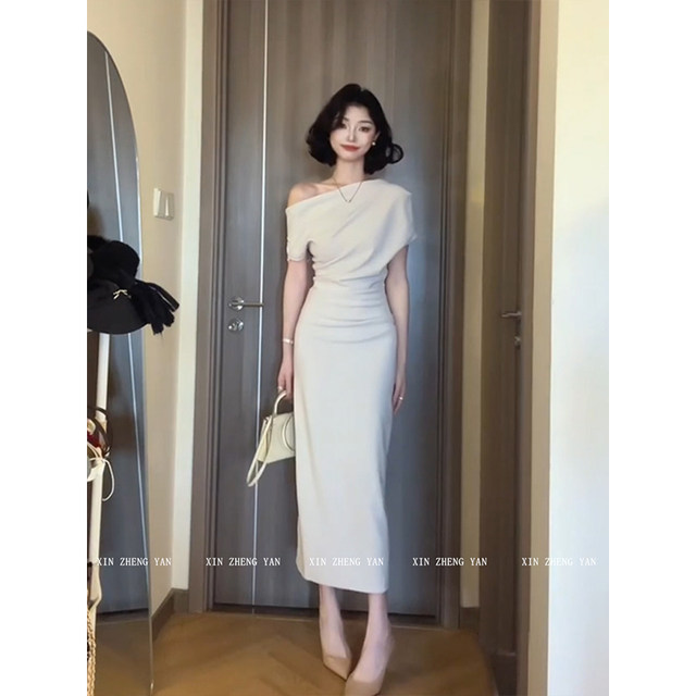 XZY/Xin Zhengyan, a slightly fat lady with a slanted shoulders and neck dress for women 25 years summer pleated waist-hugging long skirt