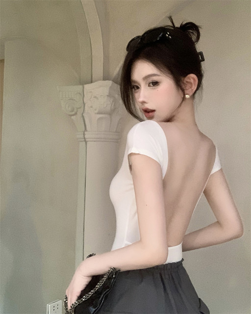 European and American sexy hot girls slim one-piece top suspender one-piece bottoming shirt for women with crotch outside with chest pad tight summer