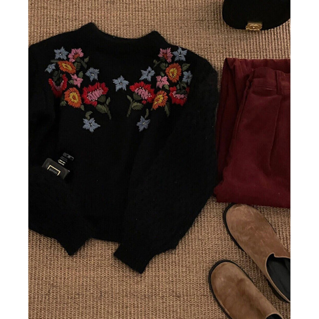 HoleKon/Heavy Industry Vintage Sweater Retro Embroidery Medieval Vintage Sweater Pullover Niche Crochet Top