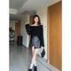 Zhang Axing 2023 autumn and winter new style shiny and versatile lazy V-neck twist knitted sweater
