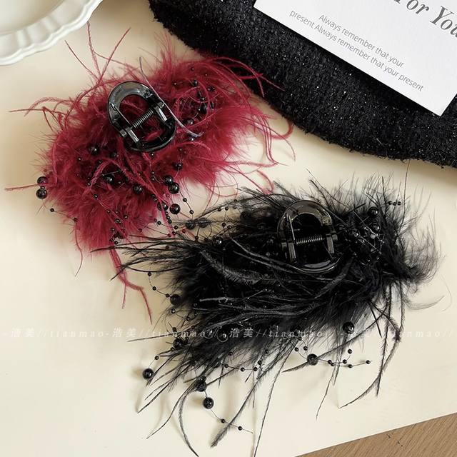 Feather Pearl Super Fairy Shark Female 2025 new back head plate hair grabbing temperamental high -end hairpin hair decoration
