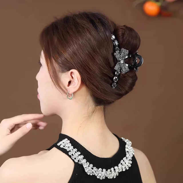 High-end full diamond bow hair clip for the back of women's head 2024 new style grab clip large shark clip hair accessories headdress