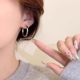 Plain hoop earrings for women, light luxury, high-end, temperament, versatile and atmospheric ear hoops, 2025 new hot style earrings, hoop earrings