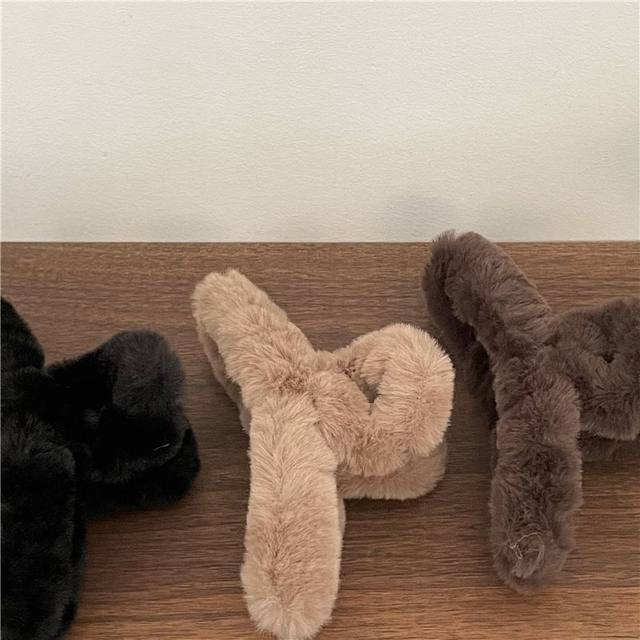 Korean milk coffee color 13cm hair accessory cross hair clip large imitation rabbit plush hair clip back head hair clip for women