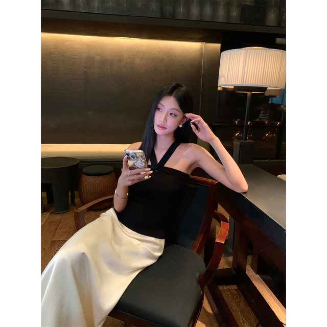 
pusumede self-focused pure hot girl knitted suspender vest female slim temperament sleeveless off-shoulder top