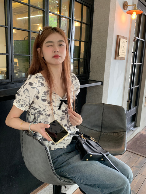 Ink printed puff sleeve shirt women's summer 2023 new style French niche retro bow short-sleeved top