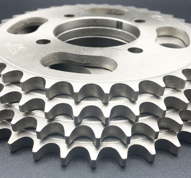 Suitable for motorcycle Diamond Leopard EN125 GN125 GS125 set of chain sprocket chain sprocket speed chain plate set