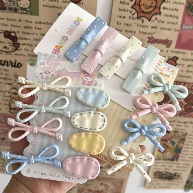 Sweet and cute polka dot oval bow hair clip women's side bangs clip girly duckbill clip hair clip hair accessory