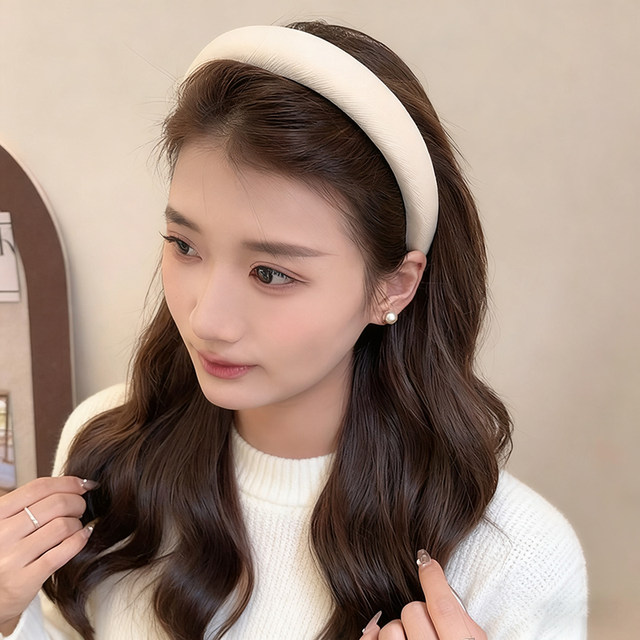 Autumn and winter sponge wide-brimmed high-top headband women's 2025 new daily wear headband wash face hairpin hair bundle headwear