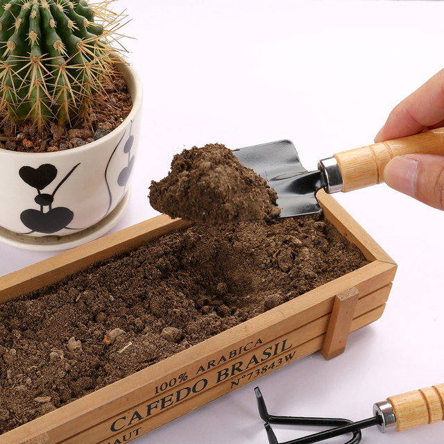 Planting flower tool garden art shovel digging home planting vegetable pine flower shovel pot plants planting three pieces of small shovel
