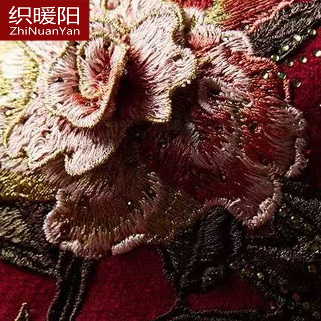 Happy mother-in-law wedding banquet festive coat for middle-aged and elderly autumn and winter knitted cardigans for mothers Chinese style large size embroidered tops