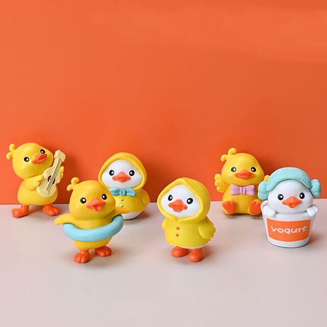 Cute cartoon office desktop computer papp small ornaments screen monitor station decoration healing and decompression