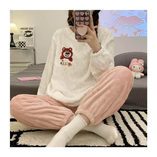 Pajamas winter women's coral velvet thickened velvet long-sleeved cute loose flannel home clothes set can be worn outside