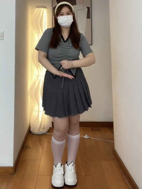 Fat mm outfit pleated skirt jk short skirt women spring and summer versatile large size cover belly high waist slim small A-line umbrella skirt