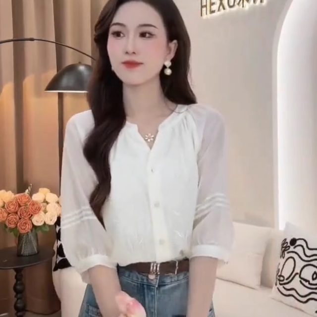 New Chinese style Chinese style 7-quarter sleeve shirt for women 2024 summer new niche puff sleeves Tennis top
