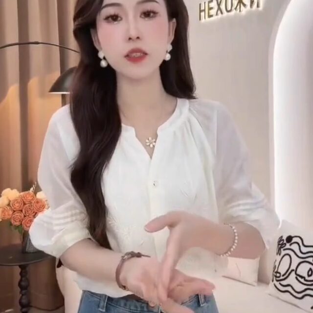 New Chinese style Chinese style 7-quarter sleeve shirt for women 2024 summer new niche puff sleeves Tennis top
