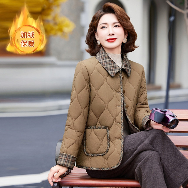 Mother's clothing autumn and winter velvet nylon cotton jacket 2025 winter new style light and fashionable age-reducing women's cotton-padded jacket