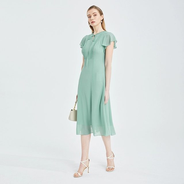Ma Tiannu Shopping Mall same women's clothing in summer new solid color waist-length wide sway fresh dress fashionable