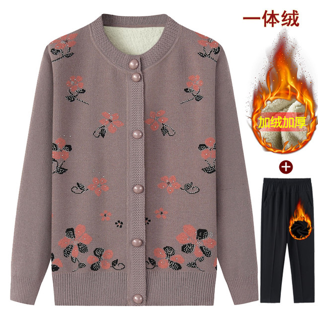Grandma's velvet sweater cardigan, spring and autumn mother's top, winter clothing, middle-aged and elderly women's clothing, elderly warm coat clothing