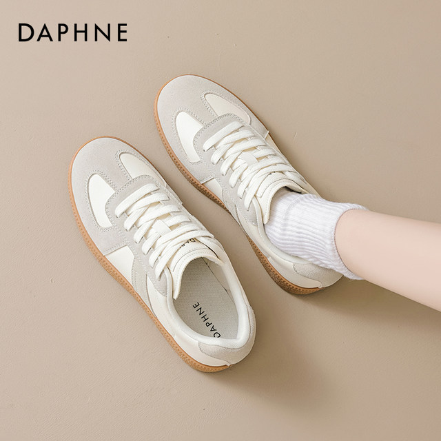 Daphne Silver Moral Training Shoes Women's Shoes 2025 Winter New Velvet Sports Shoes Versatile Ballet White Shoes Sneakers
