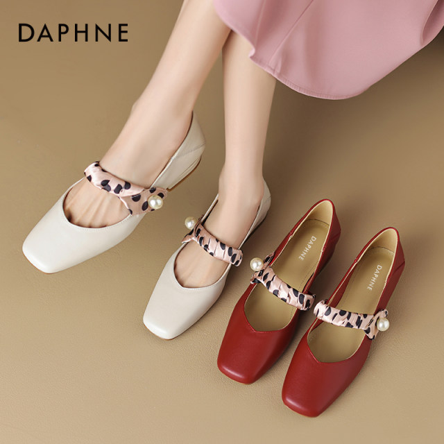 Daphne Flat Sole Mary Jane Shoes Women's Spring and Autumn 2025 Spring New Sole Sole Women's Shoes Red Wedding Shoes Square Toe Single Shoes