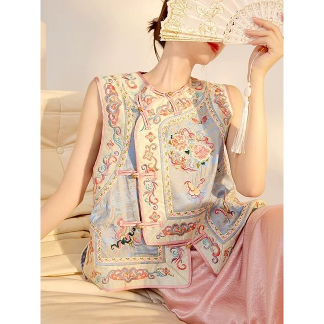 New Chinese vest Tang suit Chinese women's clothing Chinese style sleeveless vest women's embroidered ethnic style fold button national style top
