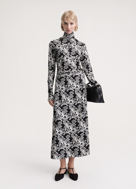 A small amount of spot TOTEME women's versatile floral waist lace mid-length skirt 23 years new