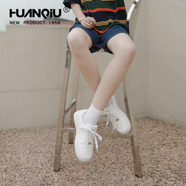 Universal velvet white shoes for women 2025 autumn and winter new popular versatile cotton shoes for women thick-soled casual sports sneakers