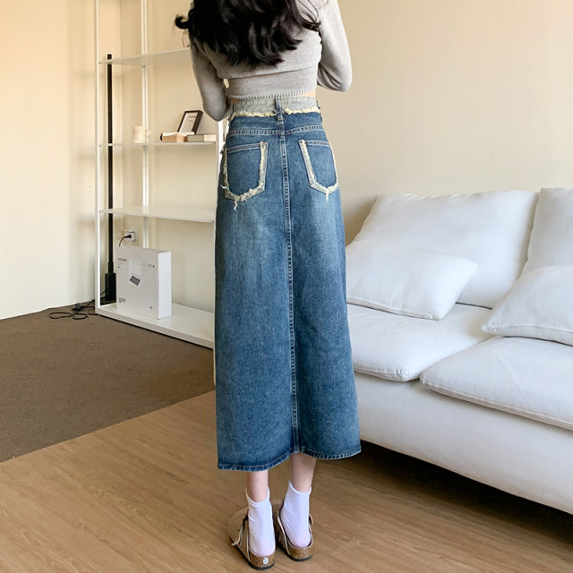 Nostalgic denim skirt for women in spring and summer 2023 new high-waisted slim A-line retro splicing hip-pack skirt
