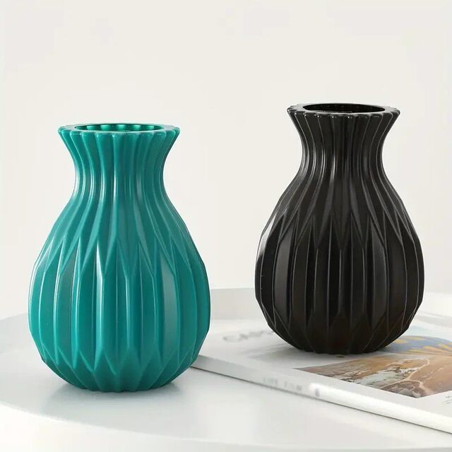 Vase ins Fenghaowei pineapple plastic vase flower arrangement at home place modern light luxury imitation plastic vase
