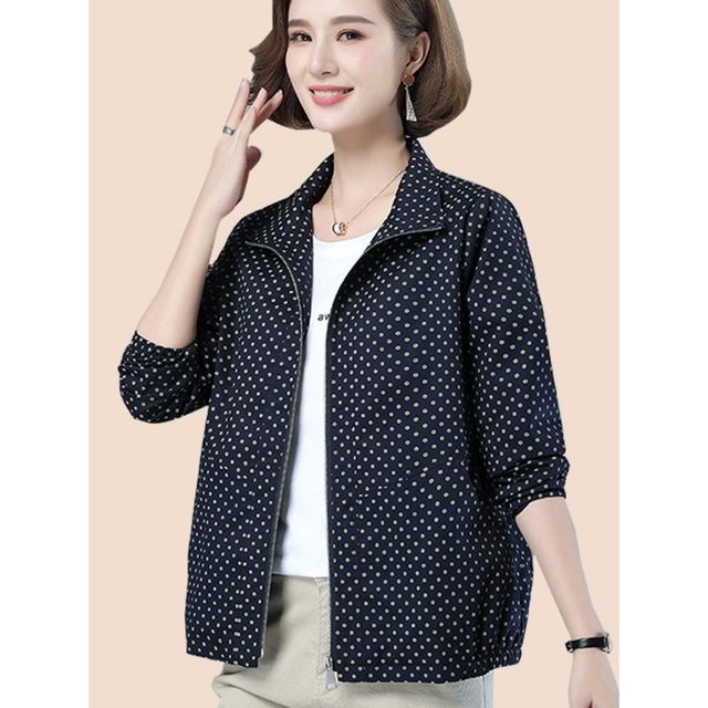 Middle-aged and elderly women's fashionable small coat spring and autumn new large-size jacket top mother pure cotton casual short jacket
