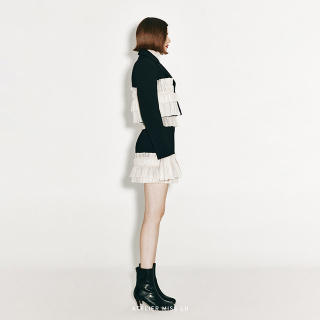 AtelierMissLu2024 autumn and winter multi-layer soft yarn splicing small A-line short skirt
