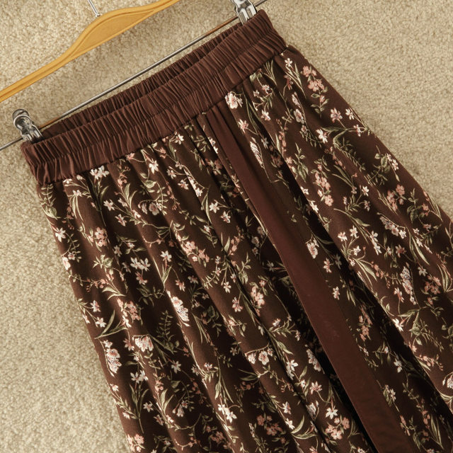 Retro national wind floral skirt female spring and summer new high -waisted large stitching irregular mid -length A -line skirt
