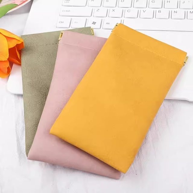 Carry sunglasses storage bag at any time Anti-pressure velvet bag Closed glasses storage glasses bag Universal simple and portable