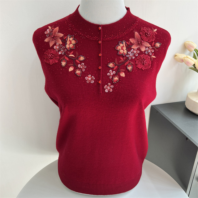 100%pure woolen sweater female winter grandma pretending to be foreign sweater half -high -necked elderly mother model embroidered bottom shirt