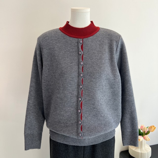 Fashionable mother winter all-in-one velvet sweater 2025 new style foreign style velvet thickened sweater fashionable bottoming shirt